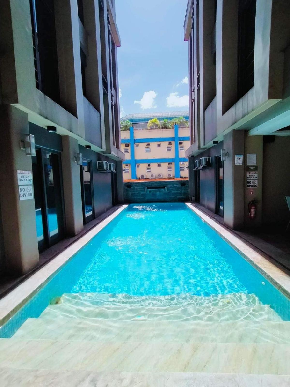 Pacific Park Hotel Quezon City Esterno foto